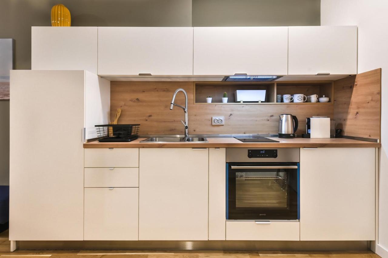 Pieces Of Nature In A Stylish One-Bedroom Flat By Flat Mаnager Софія Екстер'єр фото
