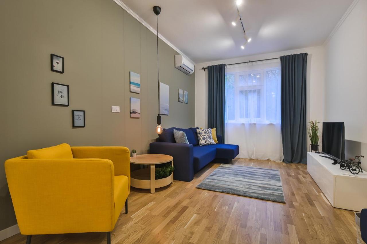 Pieces Of Nature In A Stylish One-Bedroom Flat By Flat Mаnager Софія Екстер'єр фото