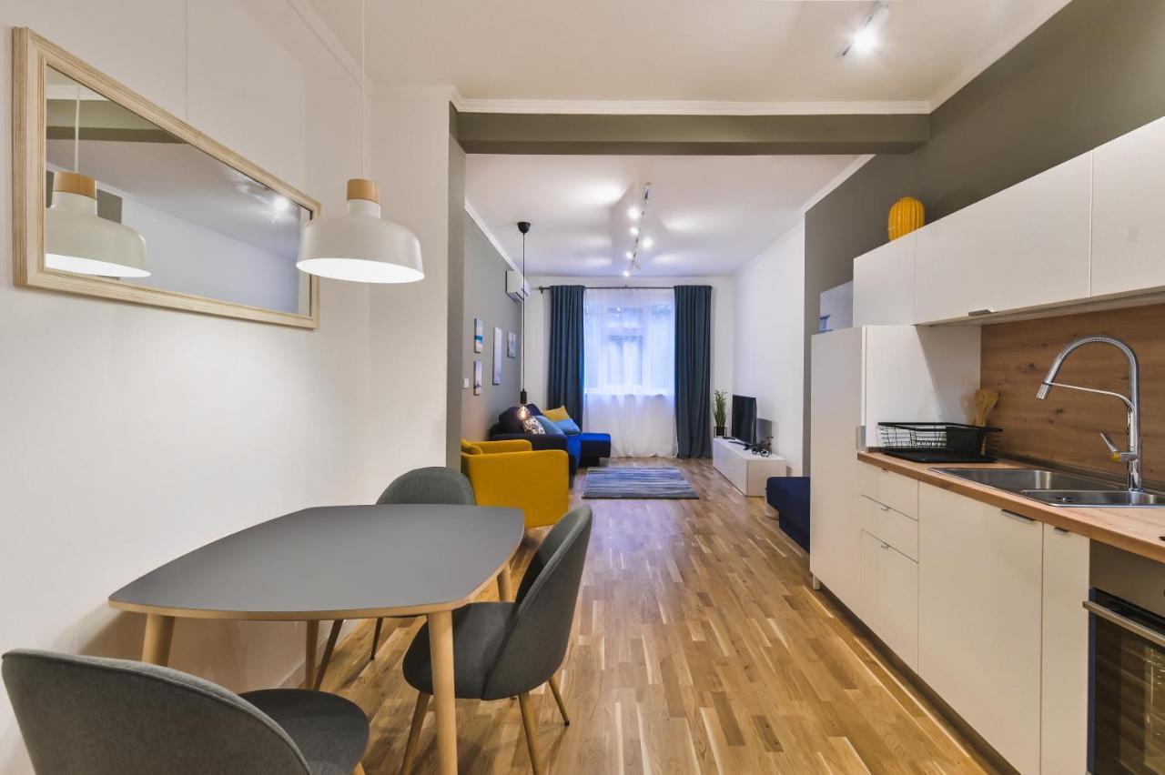 Pieces Of Nature In A Stylish One-Bedroom Flat By Flat Mаnager Софія Екстер'єр фото